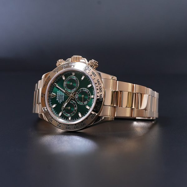 【ROLEX】圧倒的な存在感と高級感を誇るデイトナが新入荷