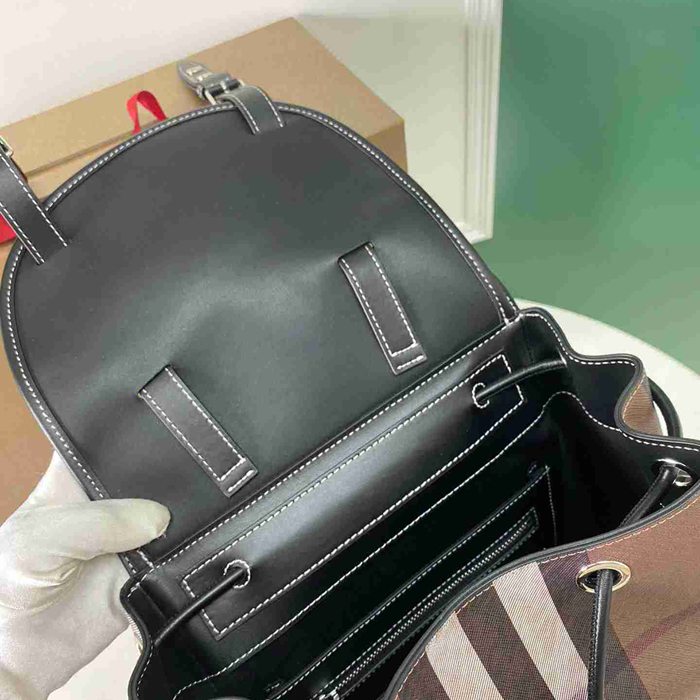 Burberry バーチブラウンタータンチェック リュック タータンチェック ブラウン 1681 サイズ:36x25x15cm