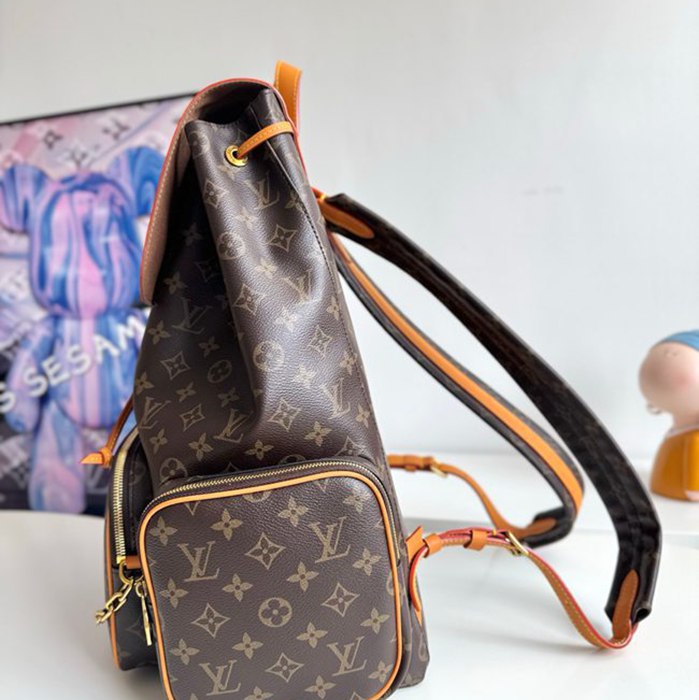 Louis Vuitton トリオ リュック モノグラム ブラック M44658 サイズ:45x33x22cm