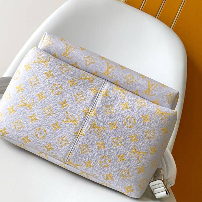 Louis Vuitton ディスカバリー リュック オールレザー ブラック M14673 サイズ:38x29x20cm
