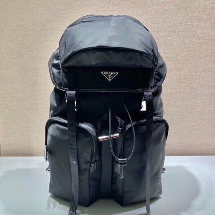 Prada 登山 リュック ナイロン ブラック 2VZ019 サイズ:52x32x19cm