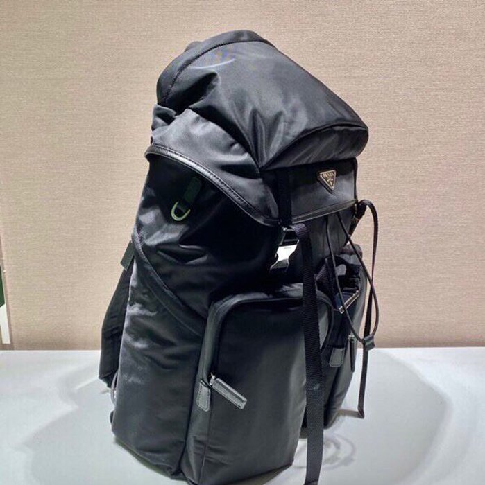 Prada 登山 リュック ナイロン ブラック 2VZ019 サイズ:52x32x19cm