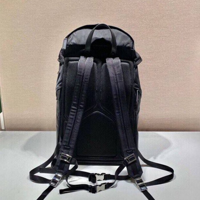 Prada 登山 リュック ナイロン ブラック 2VZ019 サイズ:52x32x19cm