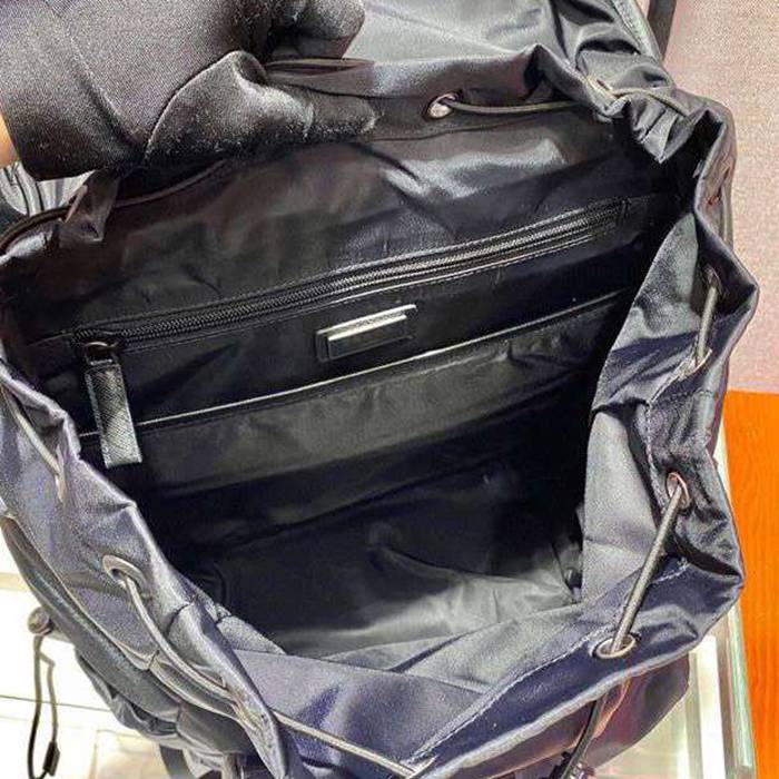 Prada 登山 リュック ナイロン ブラック 2VZ079 サイズ:52x32x19cm
