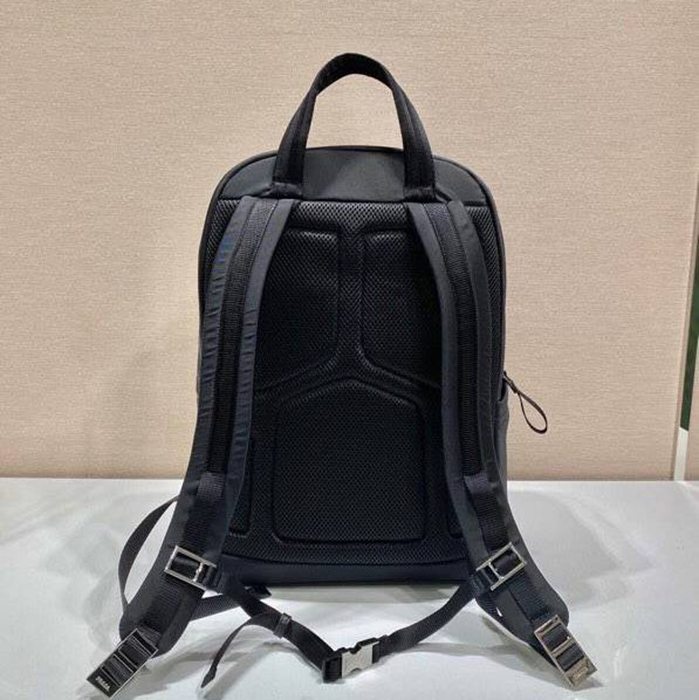 Prada リュック ナイロン ブラック 2VZ085 サイズ:43x40x17cm