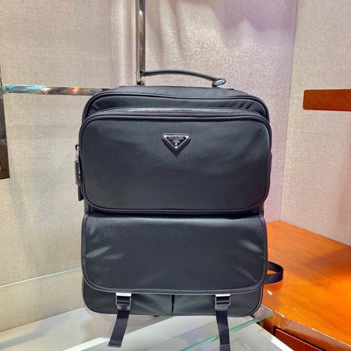 Prada リュック ファブリック ブラック 2VZ049 サイズ:38x30x13cm