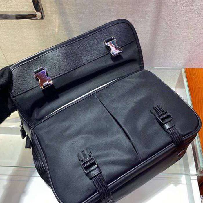 Prada リュック ファブリック ブラック 2VZ049 サイズ:38x30x13cm