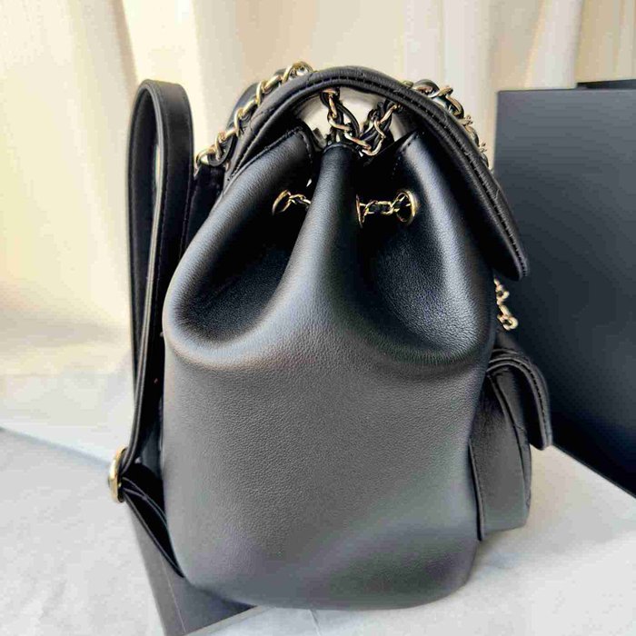 Chanel デュマ カーフ ラージ リュック オールレザー ブラック 3618 サイズ:25x22x18cm