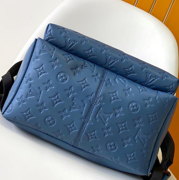 Louis Vuitton ディスカバリー リュック オールレザー ブラック M14884 サイズ:38x29x20cm