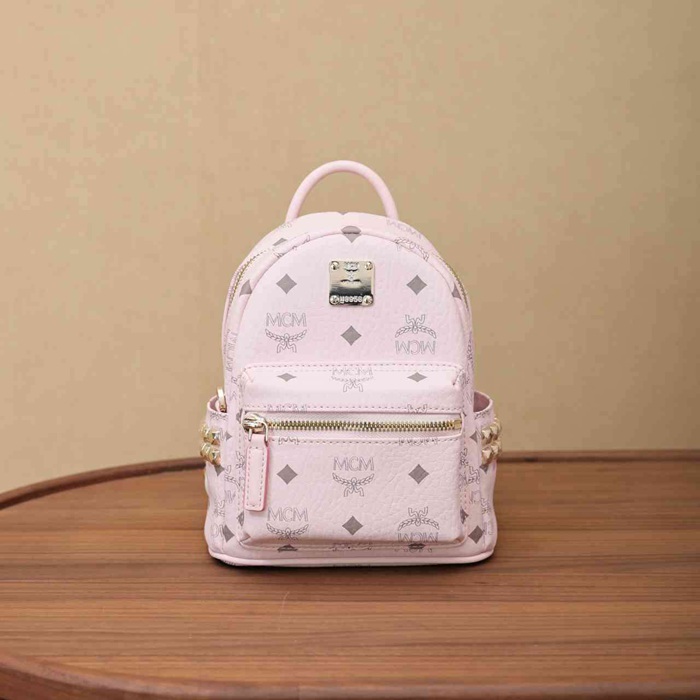 MCM スターク ライトミストピンク Xミニ クラシックモノグラム ピンク MMK6SVE92CO001 サイズ:21x17.5x10cm