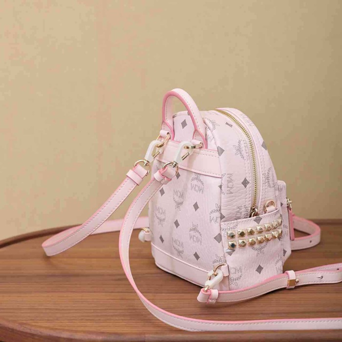 MCM スターク ライトミストピンク Xミニ クラシックモノグラム ピンク MMK6SVE92CO001 サイズ:21x17.5x10cm