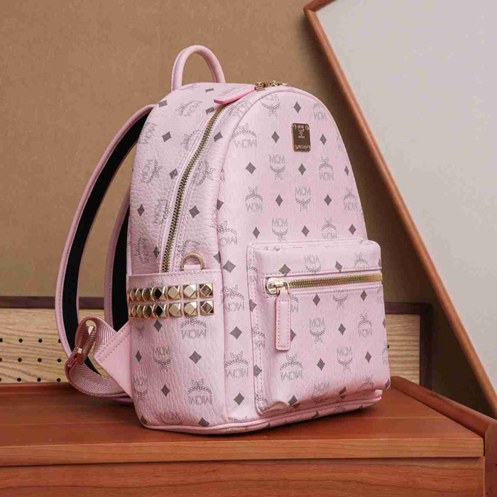 MCM スターク ライトミストピンク スモール クラシックモノグラム ピンク MMK6SVE37CO001 サイズ:33x26x13cm
