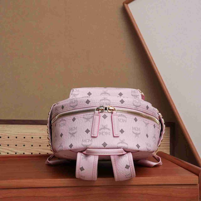 MCM スターク ライトミストピンク スモール クラシックモノグラム ピンク MMK6SVE37CO001 サイズ:33x26x13cm