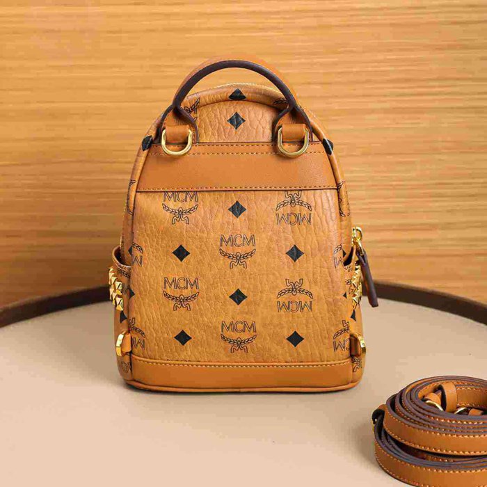 MCM スターク Xミニ スタッズ リュック クラシックモノグラム コニャック MMK6SVE92CO001 サイズ:21x17.5x10cm