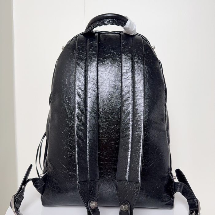 Balenciaga ルカゴール スタッズ リュック オールレザー ブラック 188010 サイズ:46x35x18cm