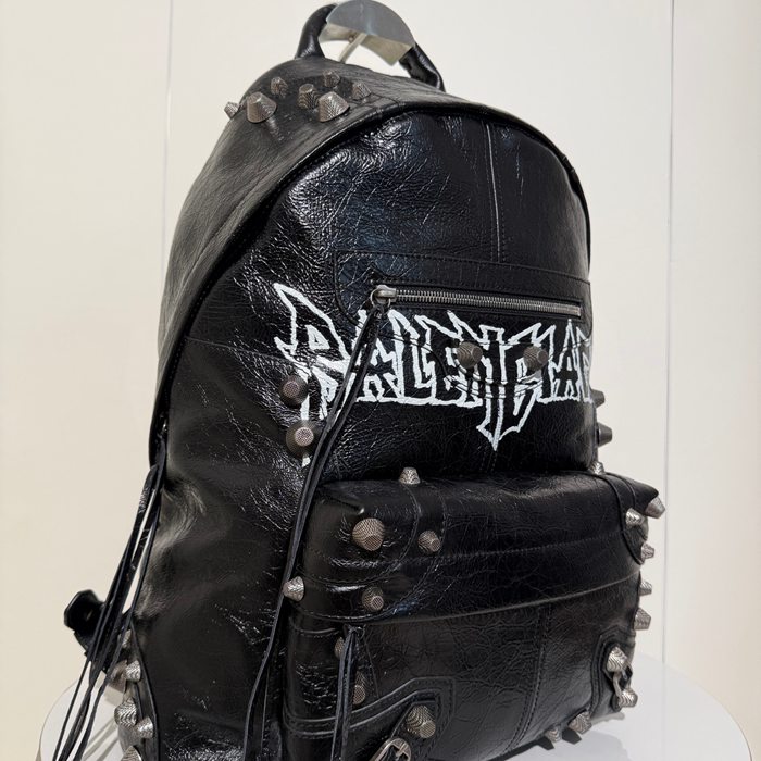 Balenciaga ルカゴール グラフィティ スタッズ リュック オールレザー ブラック 188024 サイズ:46x35x18cm