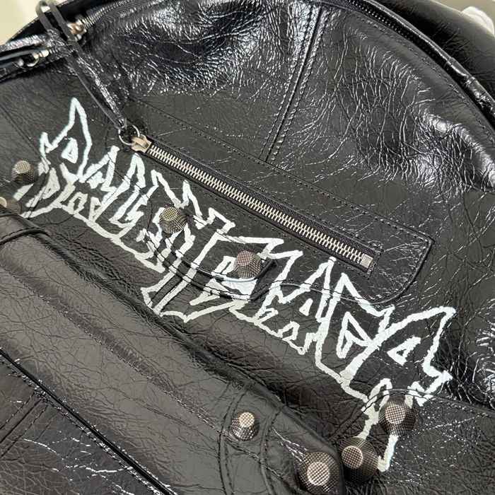 Balenciaga ルカゴール グラフィティ スタッズ リュック オールレザー ブラック 188024 サイズ:46x35x18cm