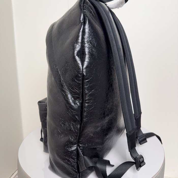 Balenciaga エクスプローラー リュック オールレザー ブラック 188011 サイズ:47x35x20cm