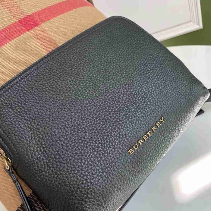 Burberry キャンバス タータンチェック リュック タータンチェック ブラウン 891155 サイズ:40x30cm