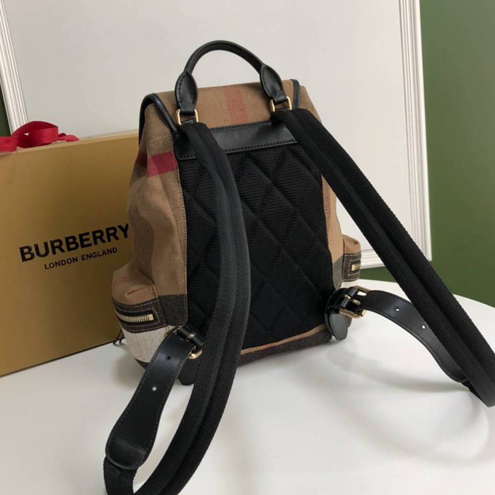 Burberry ザラックサック ミリタリーリュック タータンチェック ブラウン 2011 サイズ:32x22cm