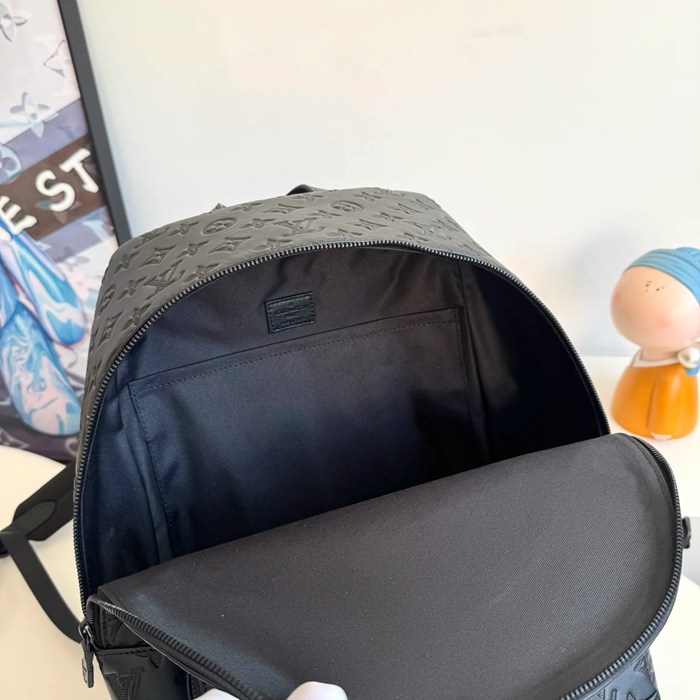 Louis Vuitton レーサー リュック オールレザー ブラック M46109 サイズ:41x33x18cm