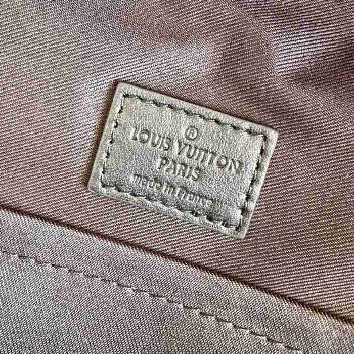 Louis Vuitton レーサー リュック オールレザー ブラック M46109 サイズ:41x33x18cm