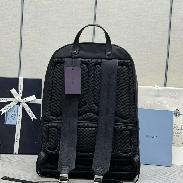 Prada クラシック リュック クロスカーフレザー ブラック 2VH048 サイズ:43.5x31x20cm