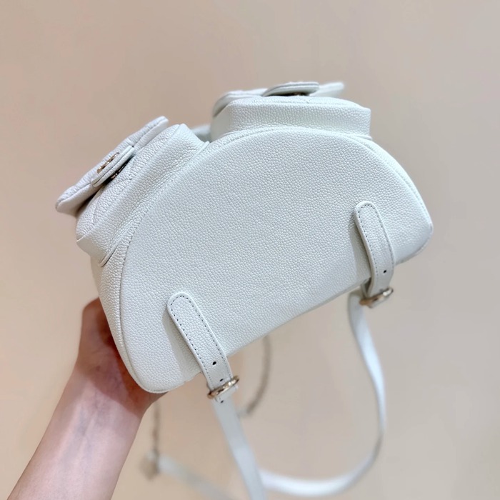 Chanel デュマ フロッグ リュック ピーカボレザー ブラック 3787 サイズ:17.5x16.5x10cm
