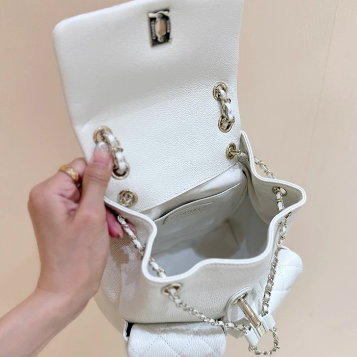 Chanel デュマ フロッグ リュック ピーカボレザー ブラック 3787 サイズ:17.5x16.5x10cm
