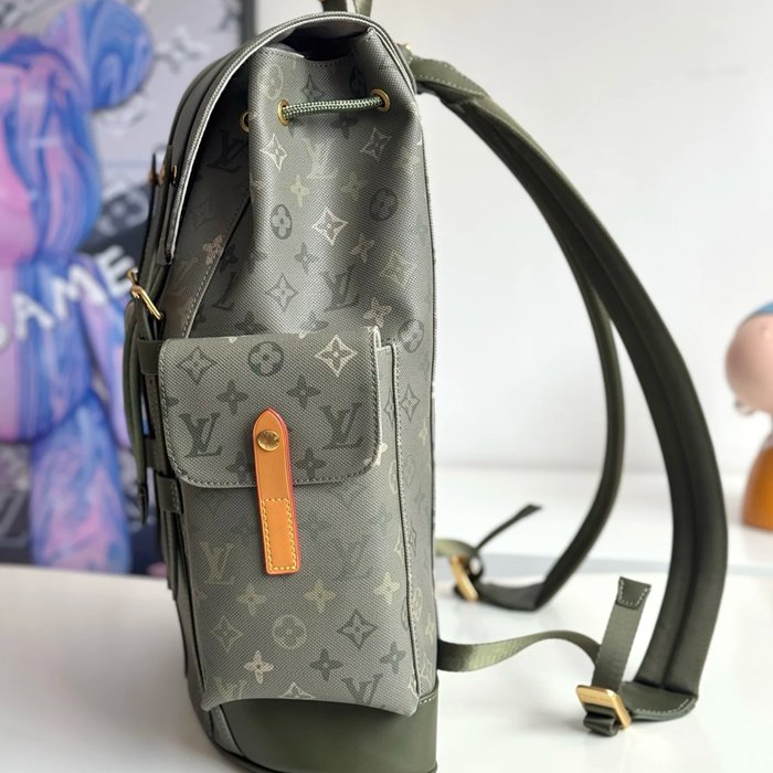 Burberry クリストファー MM リュック カモフラージュ グリーン M27080 サイズ:44x38x12.5cm