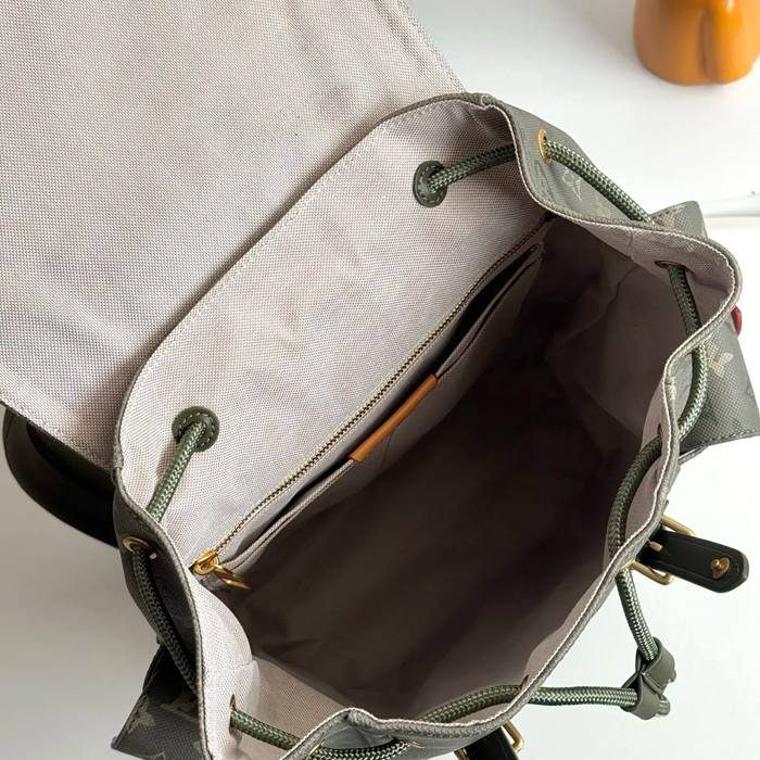 Burberry クリストファー MM リュック カモフラージュ グリーン M27080 サイズ:44x38x12.5cm