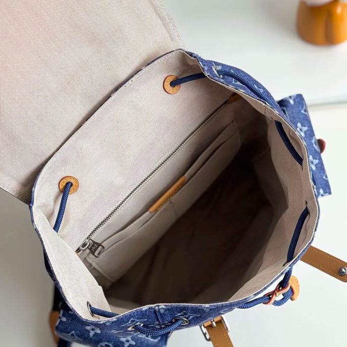 Burberry クリストファー ミディアムリュック デニム ブルー M27554 サイズ:44x38x12.5cm