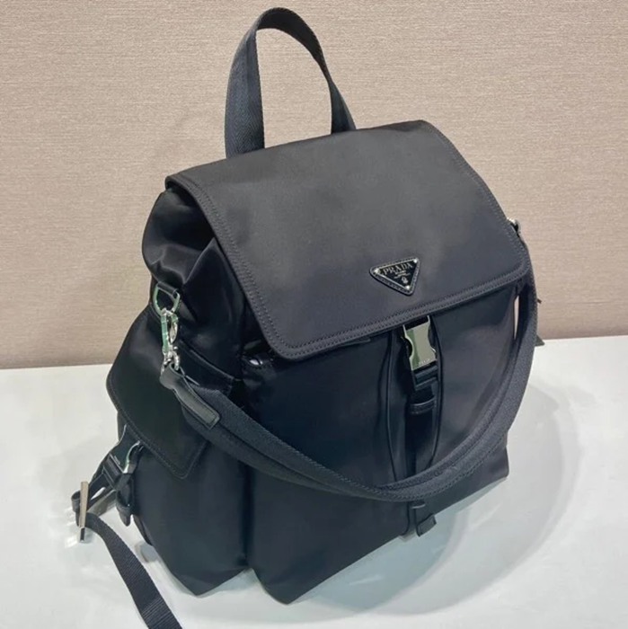 Prada クラシック ナイロン ショルダーストラップ ナイロン ブラック 2VZ118 サイズ:39x37x20cm