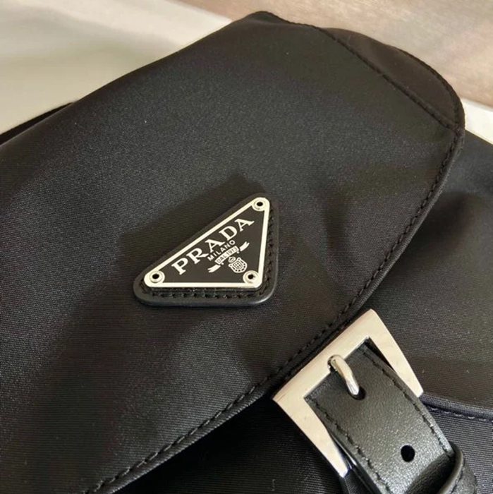 Prada ヴィンテージ リュック ナイロン ブラック 1BZ832 サイズ:29x27x13.5cm