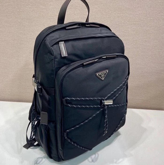 Prada リュック ナイロン ブラック 2VZ122 サイズ:42x29x14cm