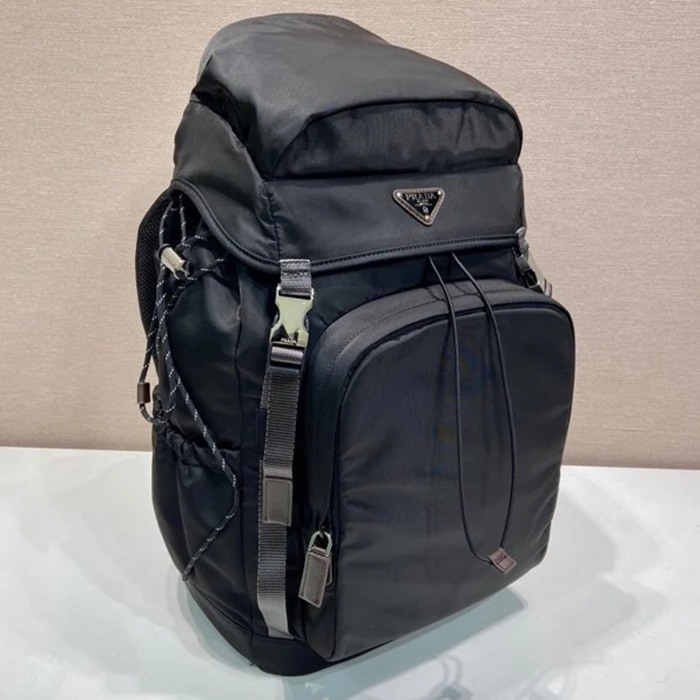 Prada 登山 リュック ナイロン ブラック 2VZ123 サイズ:46x28x22cm