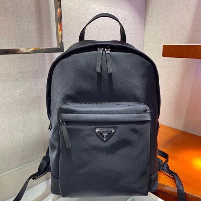 Prada リュック サフィアーノレザー ブラック 0382 サイズ:39x29x16cm