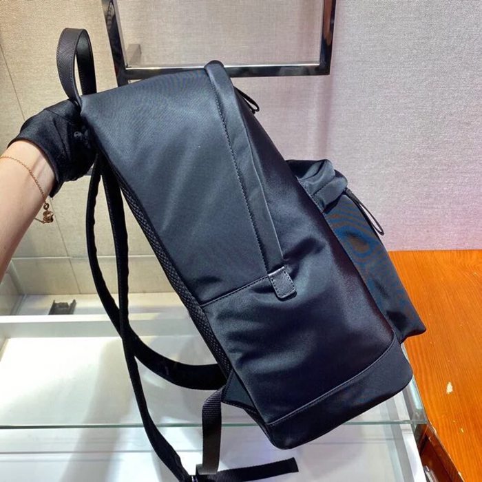 Prada リュック サフィアーノレザー ブラック 0382 サイズ:39x29x16cm