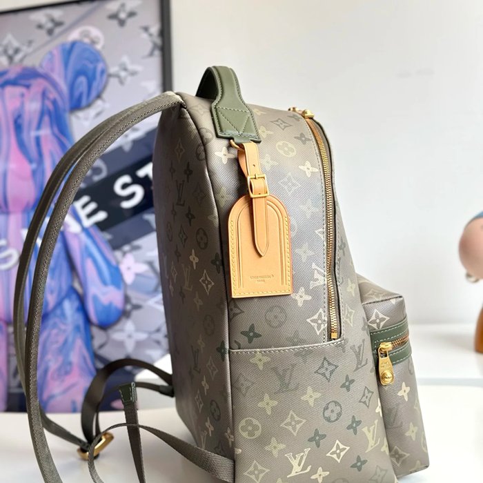 Louis Vuitton ディスカバリー PM リュック カモフラージュ カラフル M29769 サイズ:40x30x20cm