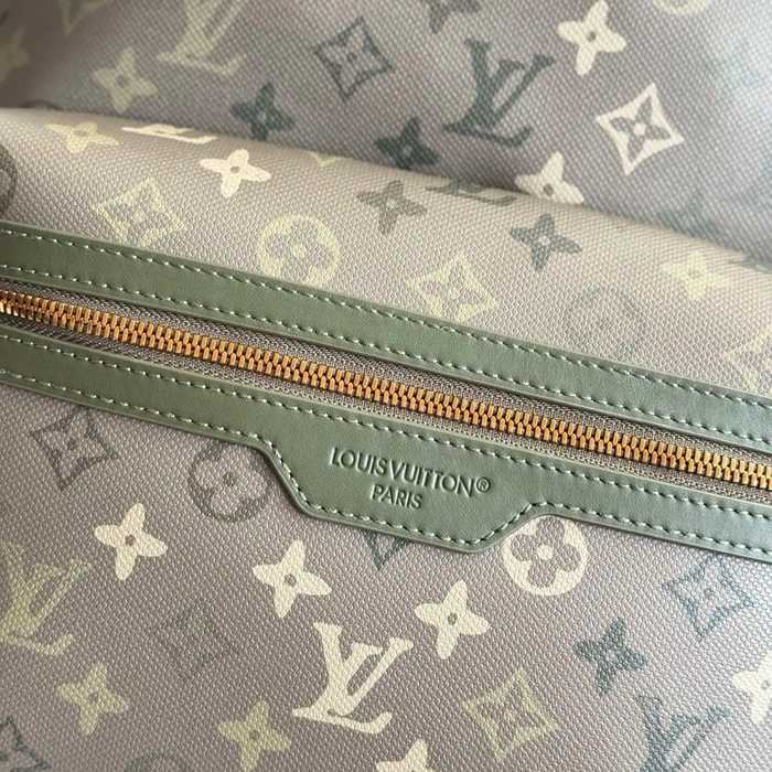 Louis Vuitton ディスカバリー PM リュック カモフラージュ カラフル M29769 サイズ:40x30x20cm