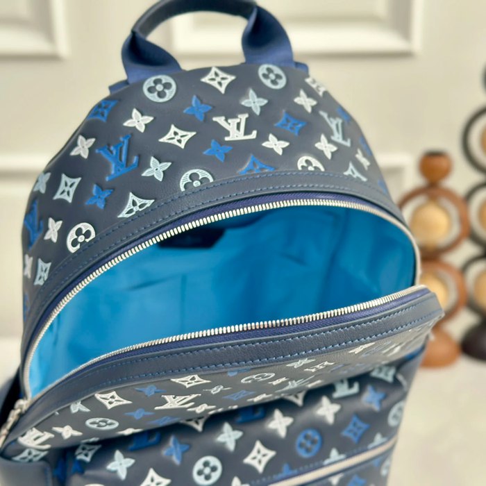 Louis Vuitton ディスカバリー リュック エンボスレザー ブルー M28575 サイズ:38x29x20cm