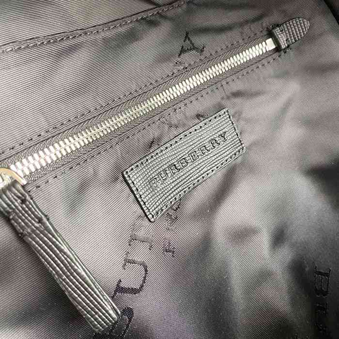 Burberry クラシックタータンチェック ショルダーストラップ リュック タータンチェック ブラウン 8911 サイズ:40x29x15cm