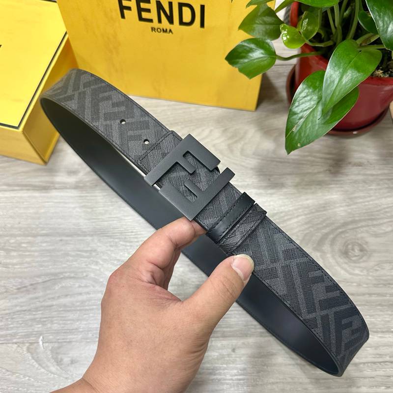 フェンディ メンズ ベルト 両面用 4.0cm フェンディ メンズ ベルト 両面用 4.0cm