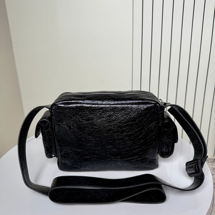 BALENCIAGA 188003 カメラバッグ スーパーバージー サイズ:22x16cm