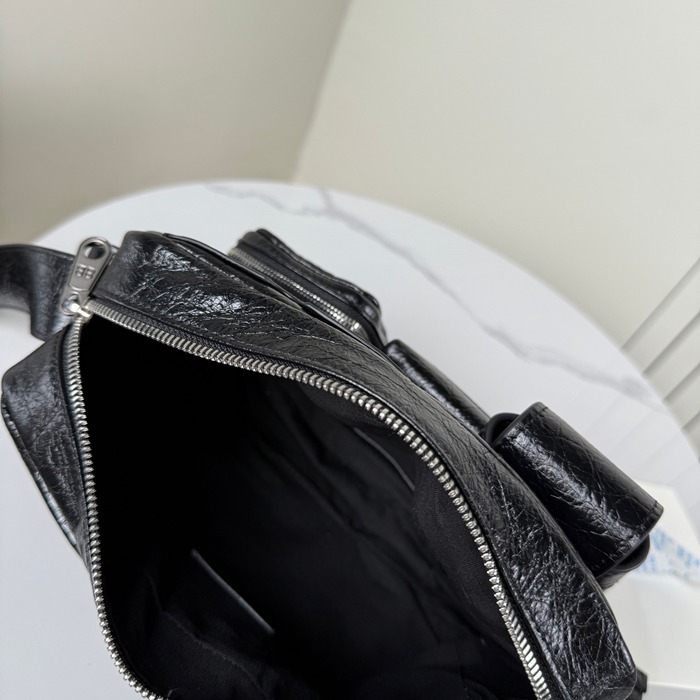 BALENCIAGA 188003 カメラバッグ スーパーバージー サイズ:22x16cm