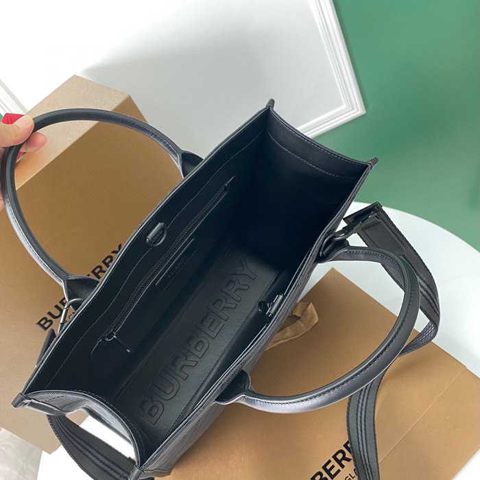 BURBERRY ロゴトート サイズ:37.5x35.5x15cm