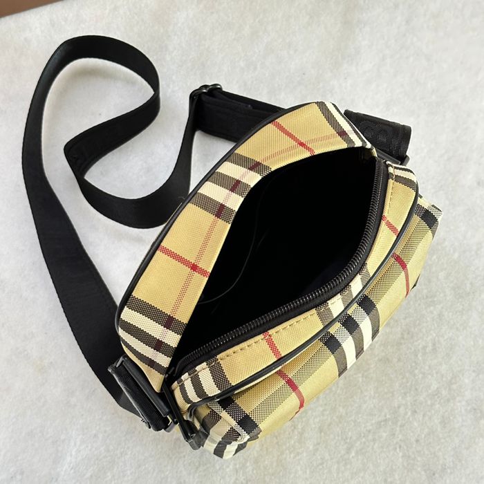 BURBERRY チェックフレディバッグ サイズ:20.5x16cm