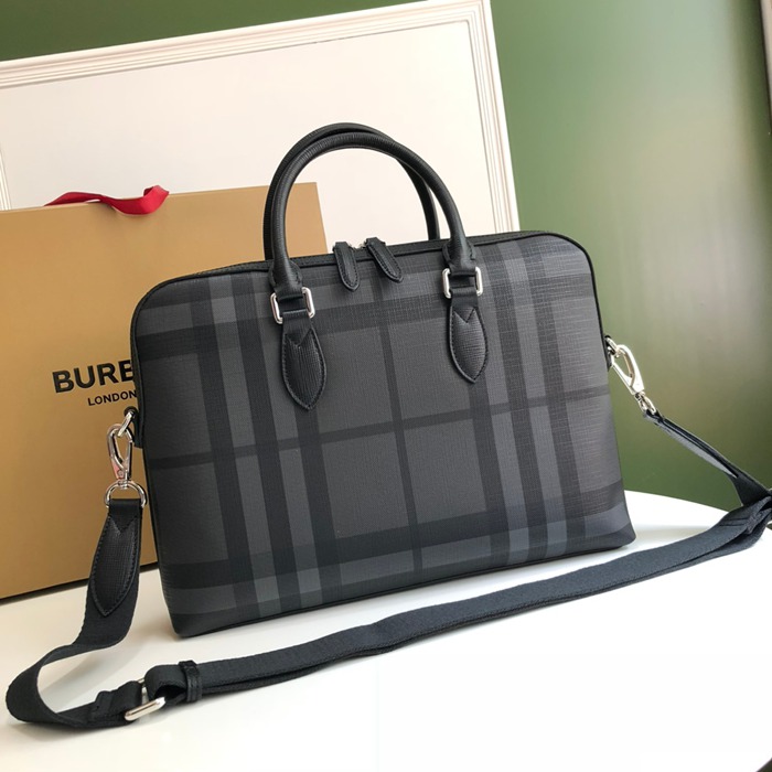 BURBERRY 8841 スモークチェックブリーフケース サイズ:37x27x5.5cm