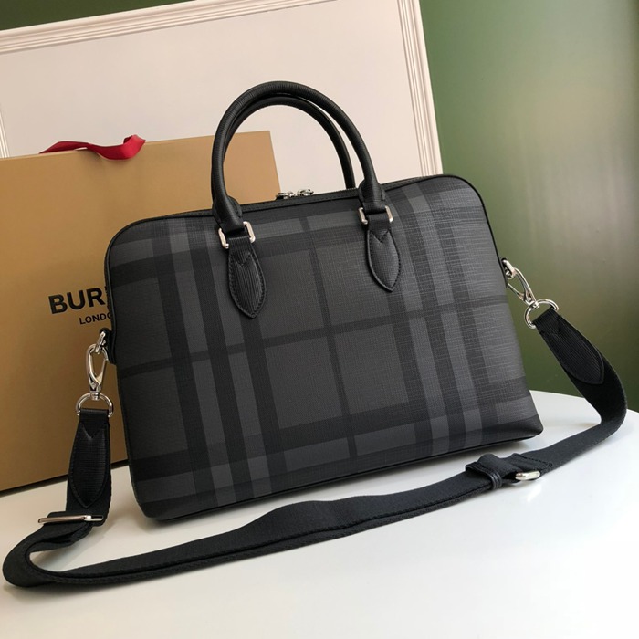 BURBERRY 8841 スモークチェックブリーフケース サイズ:37x27x5.5cm