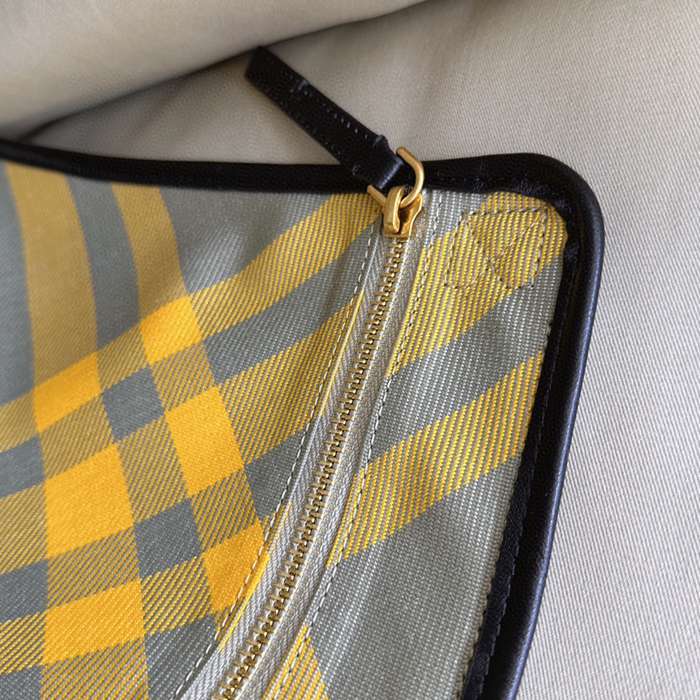 BURBERRY 6251 トレンチトート サイズ:40x40x14cm